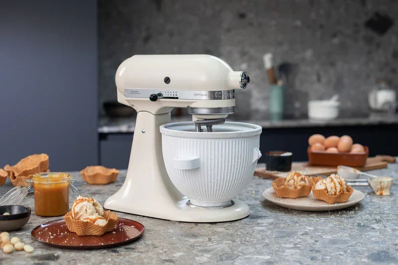 KitchenAid 4,8 L 5KSM175 Artisan Küchenmaschine Allrounderset mit Gemüseschneider+Fleischwolf+Spritzgebäckvorsatz