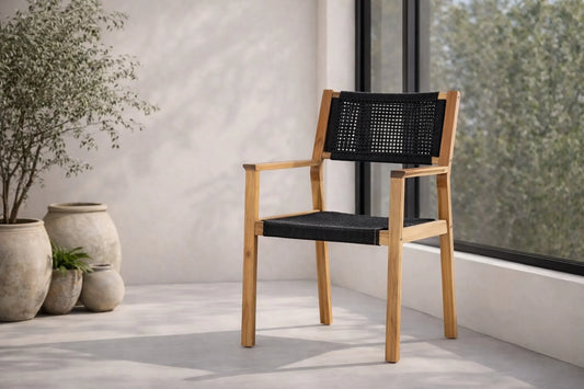 2er - Set Gartenstuhl Mana - aus Akazienholz mit schwarzer Sitzfläche und Rückenlehne